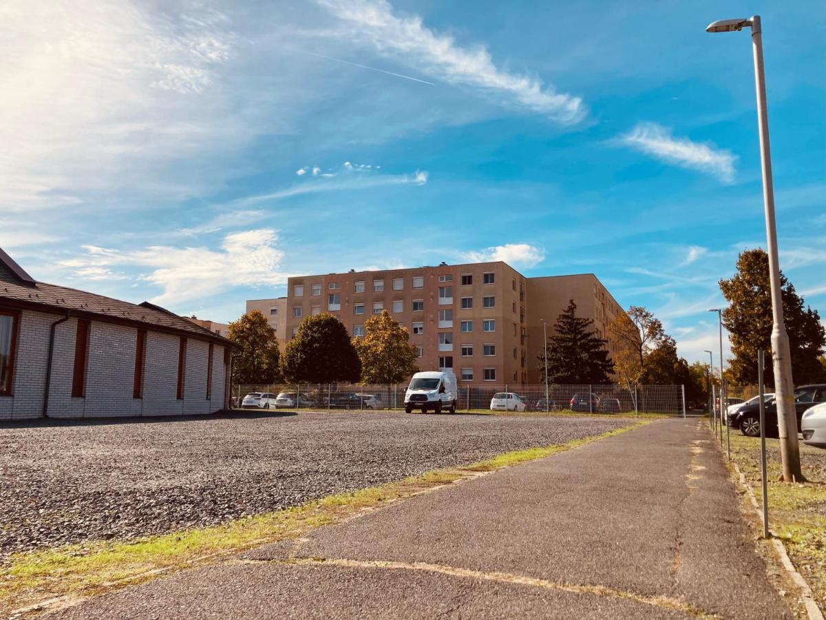 Lara Suite Szombathely Eksteriør bilde